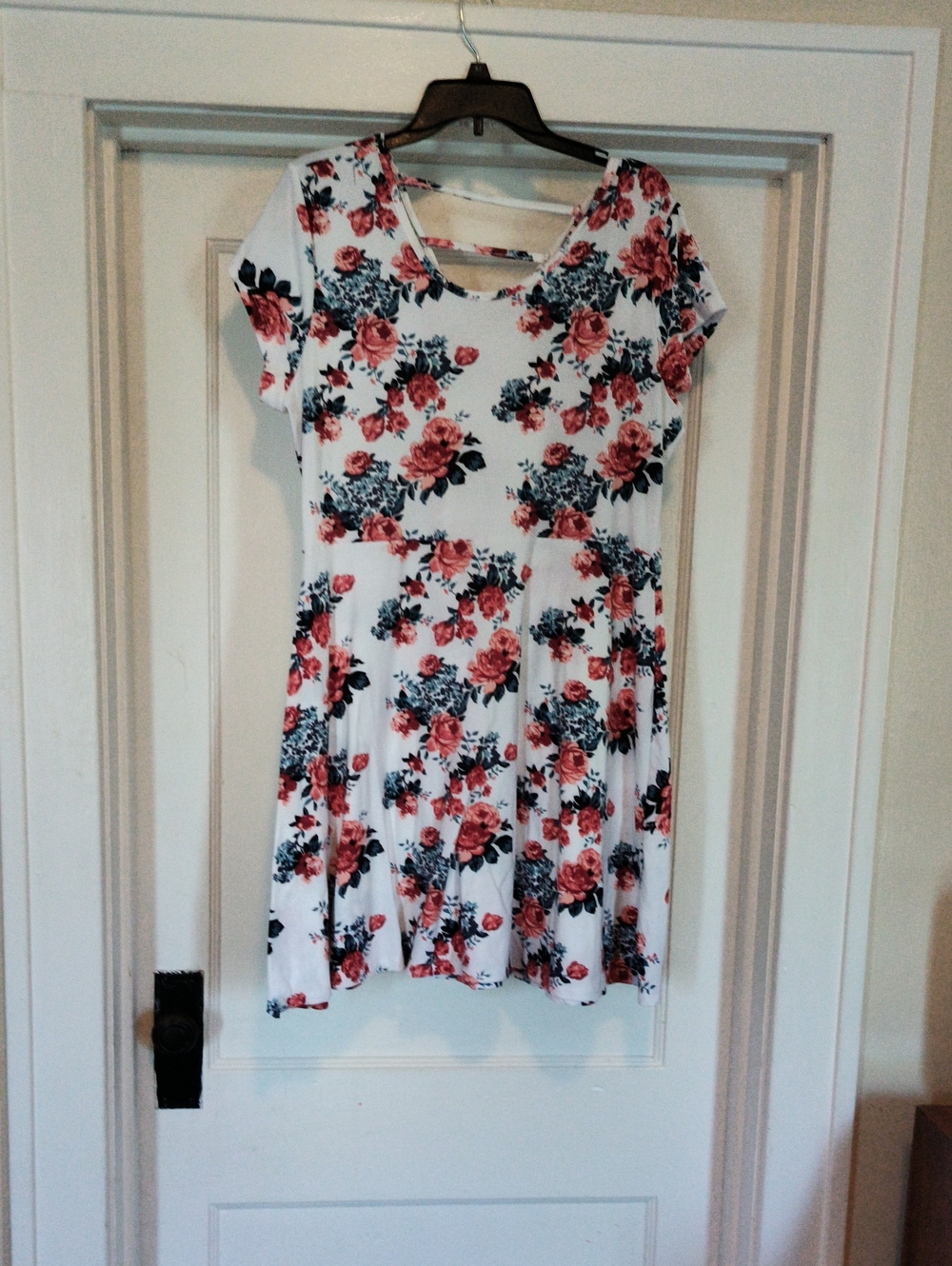 White Floral Short Sleeve Swing Dress with Pink Roses